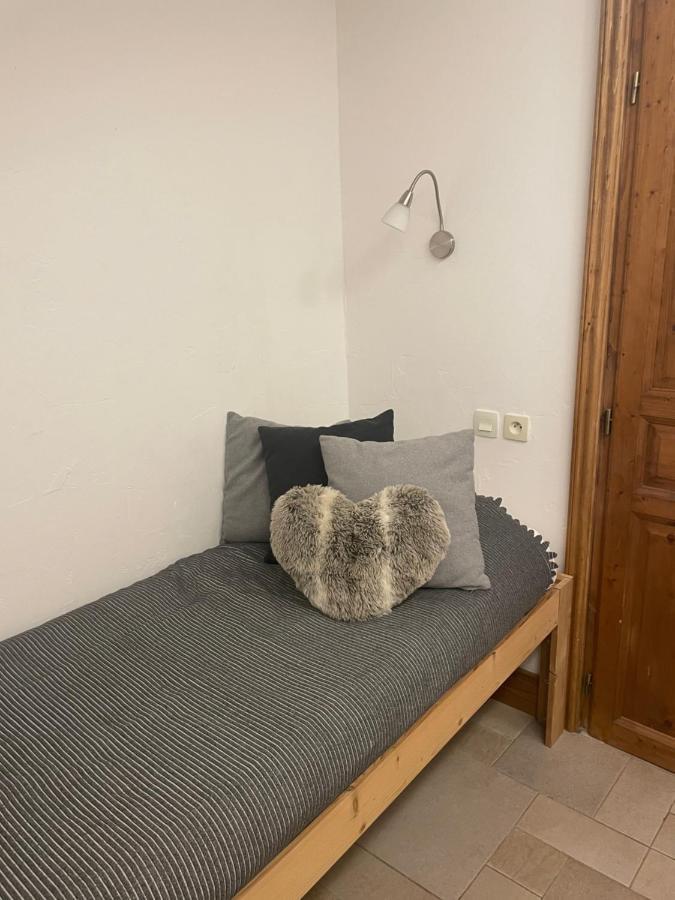 Two Bedroom Apartment La Voute, Chandon Near Meribel - Sleeps 4 Adults Or 2 Adults And 3 Children Les Allues Exterior photo